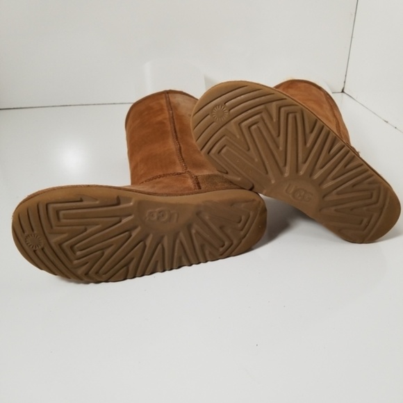 UGG Classic Tall II - Picture 6 of 8